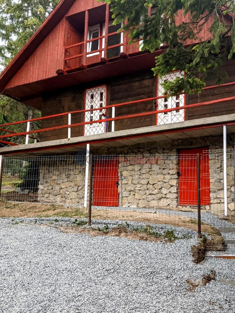 Holiday house for sell in Statiunea Muntele Baisorii