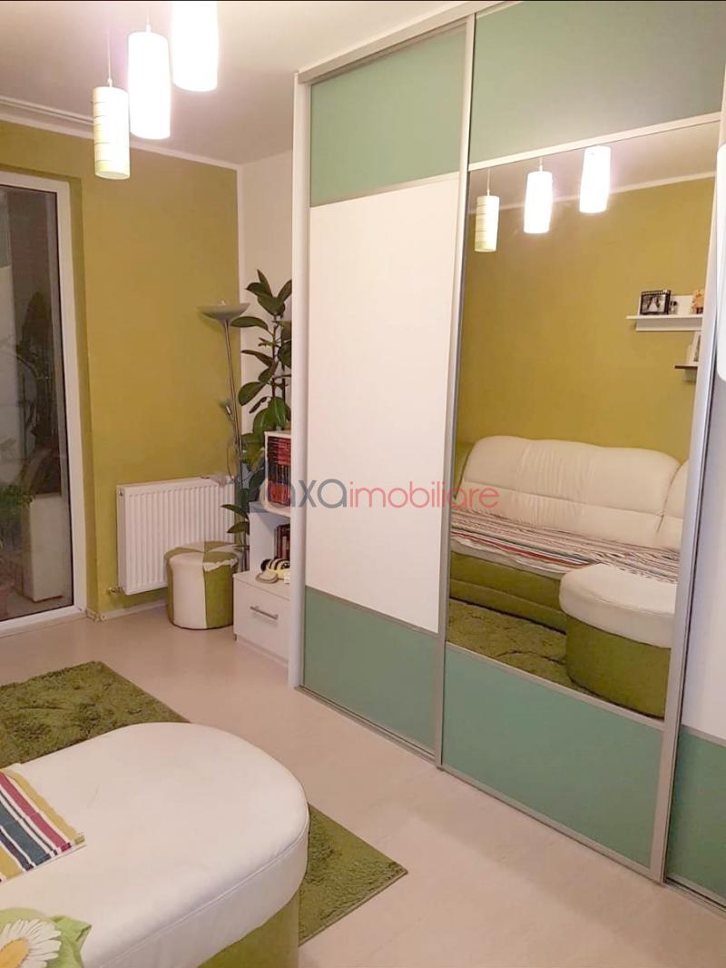 Apartament 3 camere de vanzare