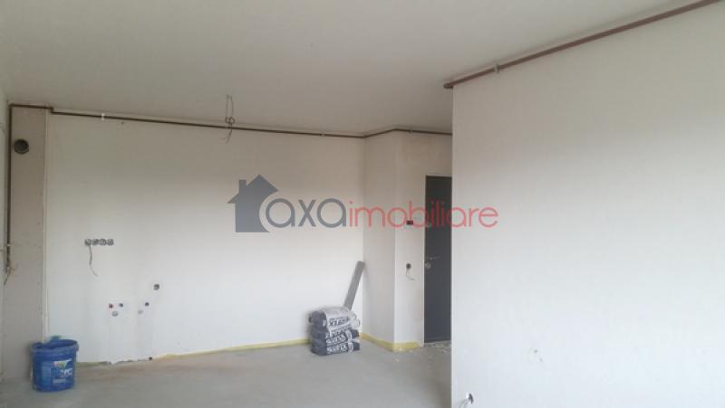 Apartament 3 camere de vanzare