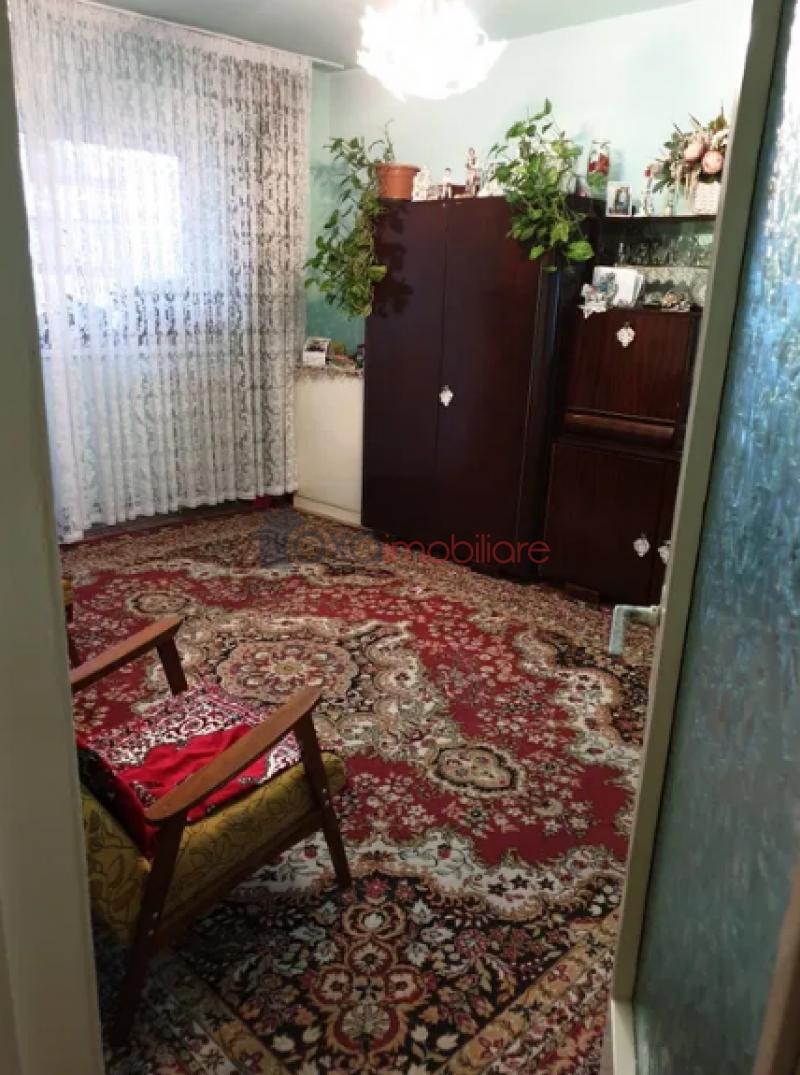 Apartment 4 rooms for  sell in Cluj-napoca, Marasti ID 6300
