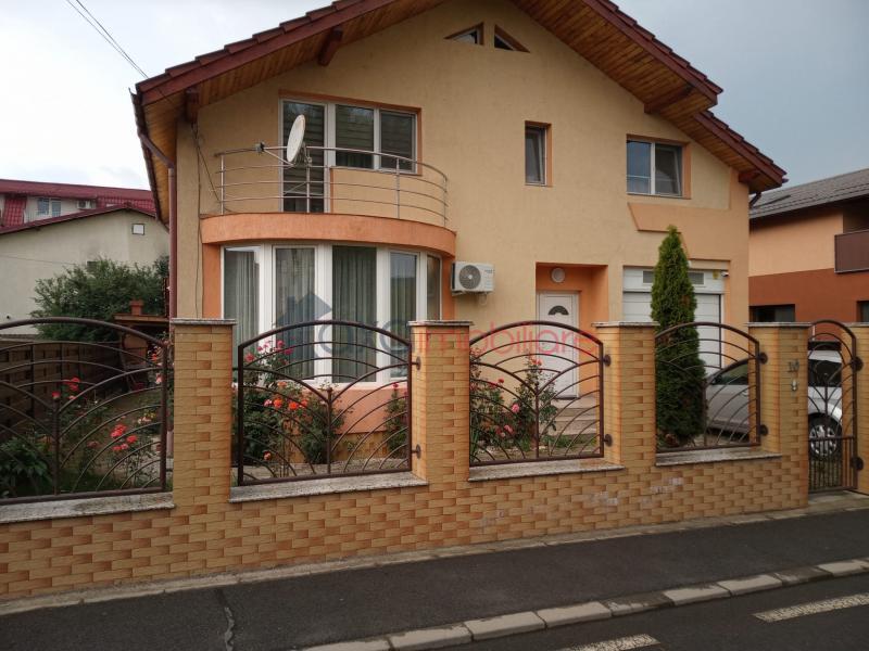 House 4 rooms for rent in Floresti